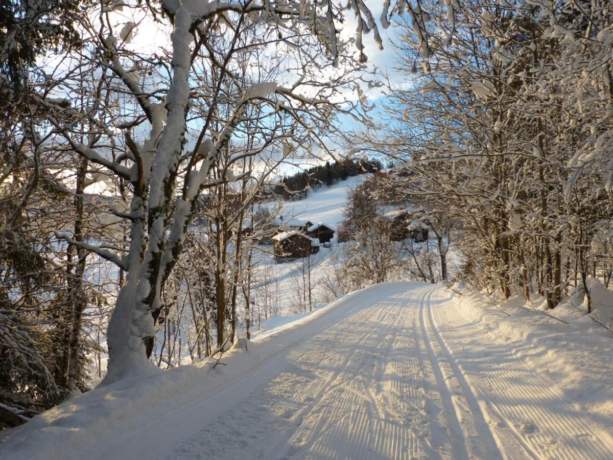 Groven Camping & Hyttegrend Amot  Esterno foto