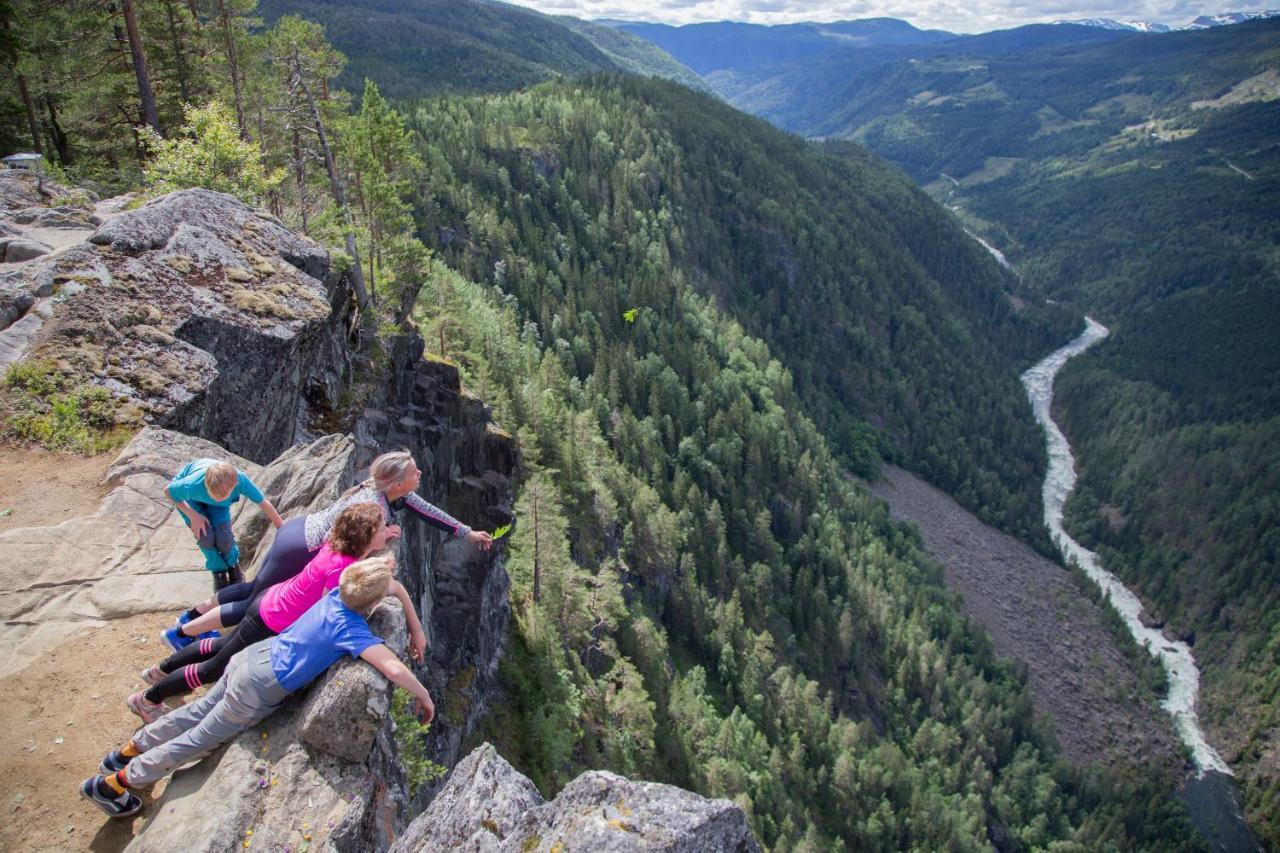 Groven Camping & Hyttegrend Amot  Esterno foto